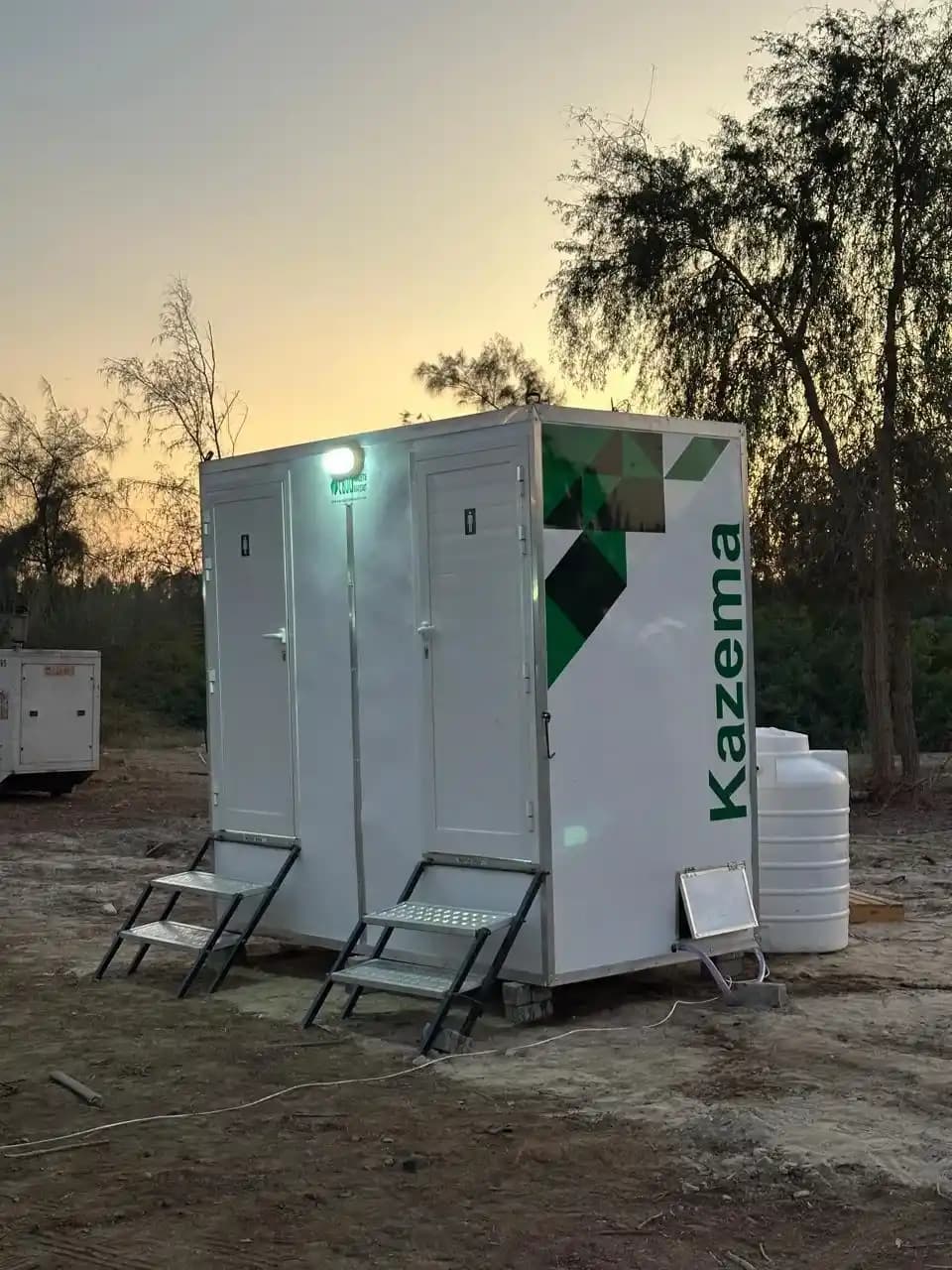 Twin Cabin Luxury Portable Toilet with Dual Doors view 4